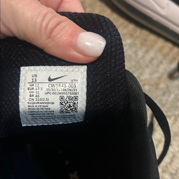 Nike Air Max Genome Black and White Shoes - Picture 9 of 14